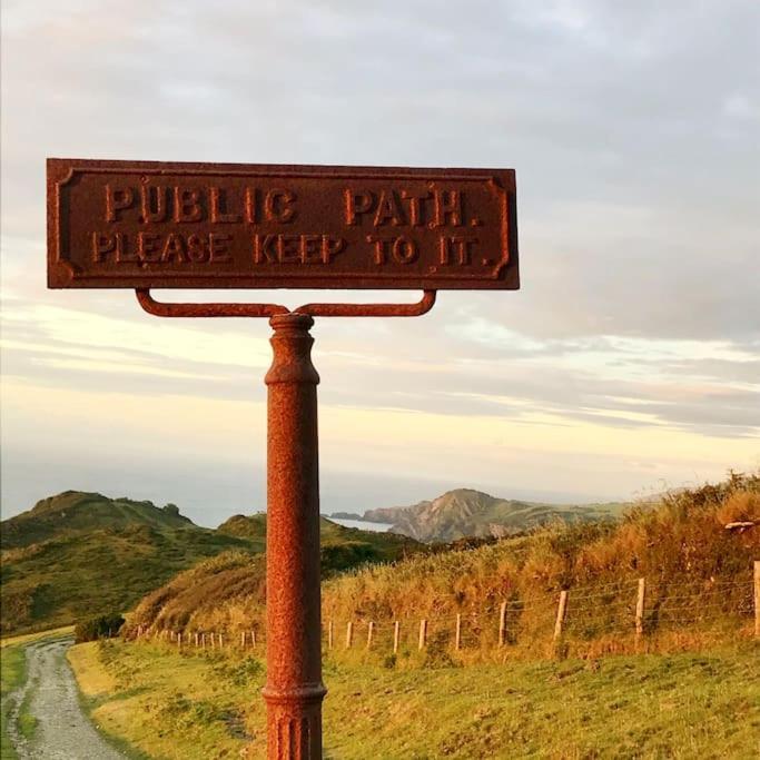 Paramount Apartments Ilfracombe, Arty Seaside Holiday Apartments Εξωτερικό φωτογραφία