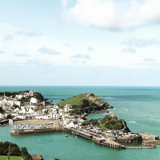 Paramount Apartments Ilfracombe, Arty Seaside Holiday Apartments Εξωτερικό φωτογραφία