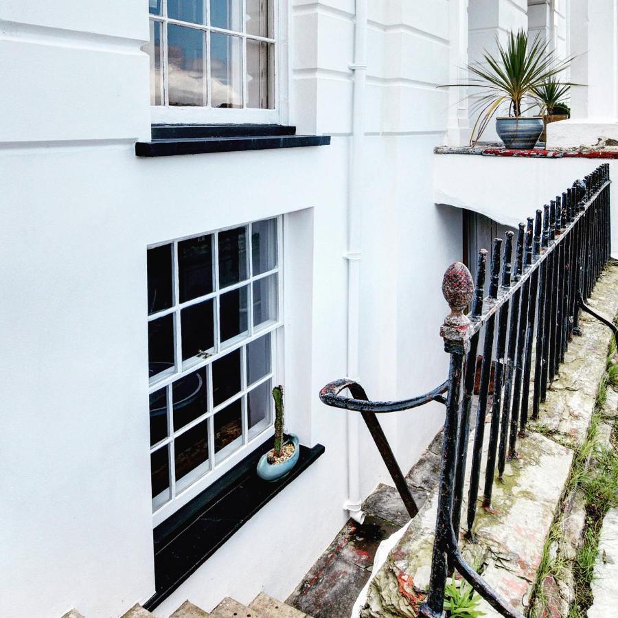 Paramount Apartments Ilfracombe, Arty Seaside Holiday Apartments Εξωτερικό φωτογραφία