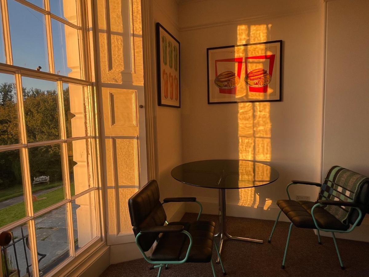 Paramount Apartments Ilfracombe, Arty Seaside Holiday Apartments Εξωτερικό φωτογραφία