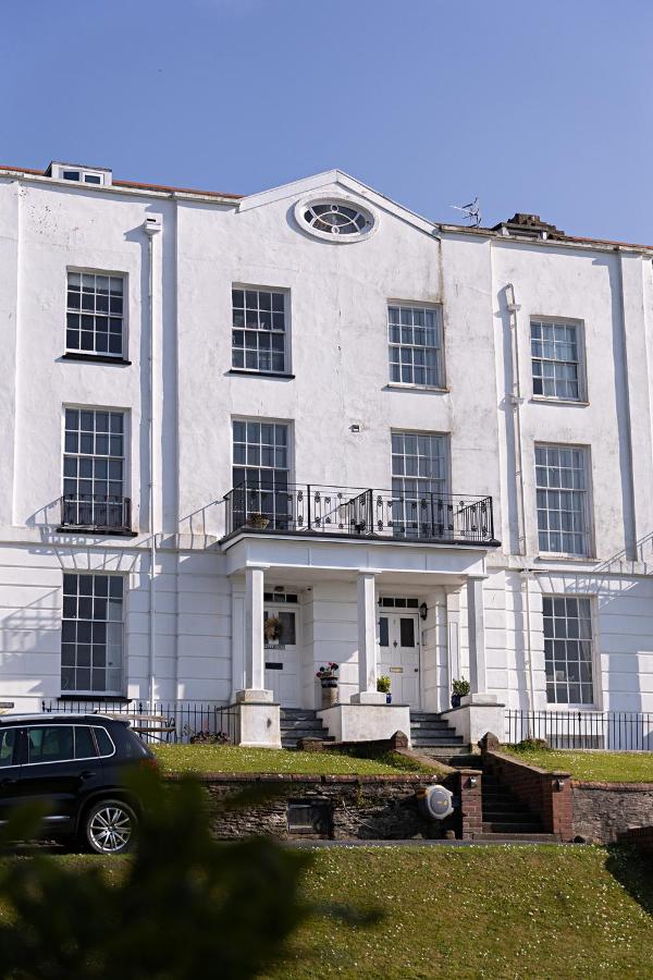 Paramount Apartments Ilfracombe, Arty Seaside Holiday Apartments Εξωτερικό φωτογραφία